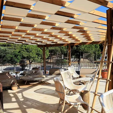 Ceshme Hotel 4*