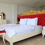 Ceshme Otel 4*