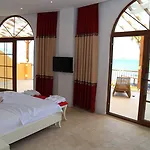 Ceshme Otel 4*