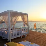 Ceshme Çeşme
