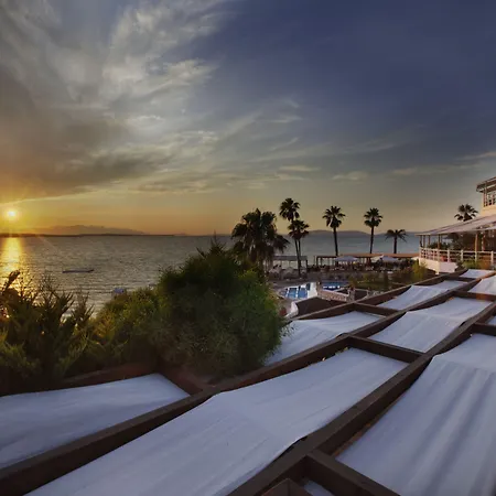 Ceshme Hotel Çeşme